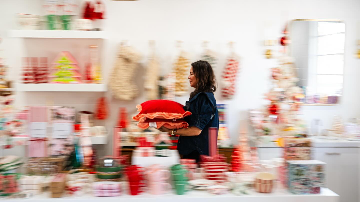 Swoon Home Holiday Image