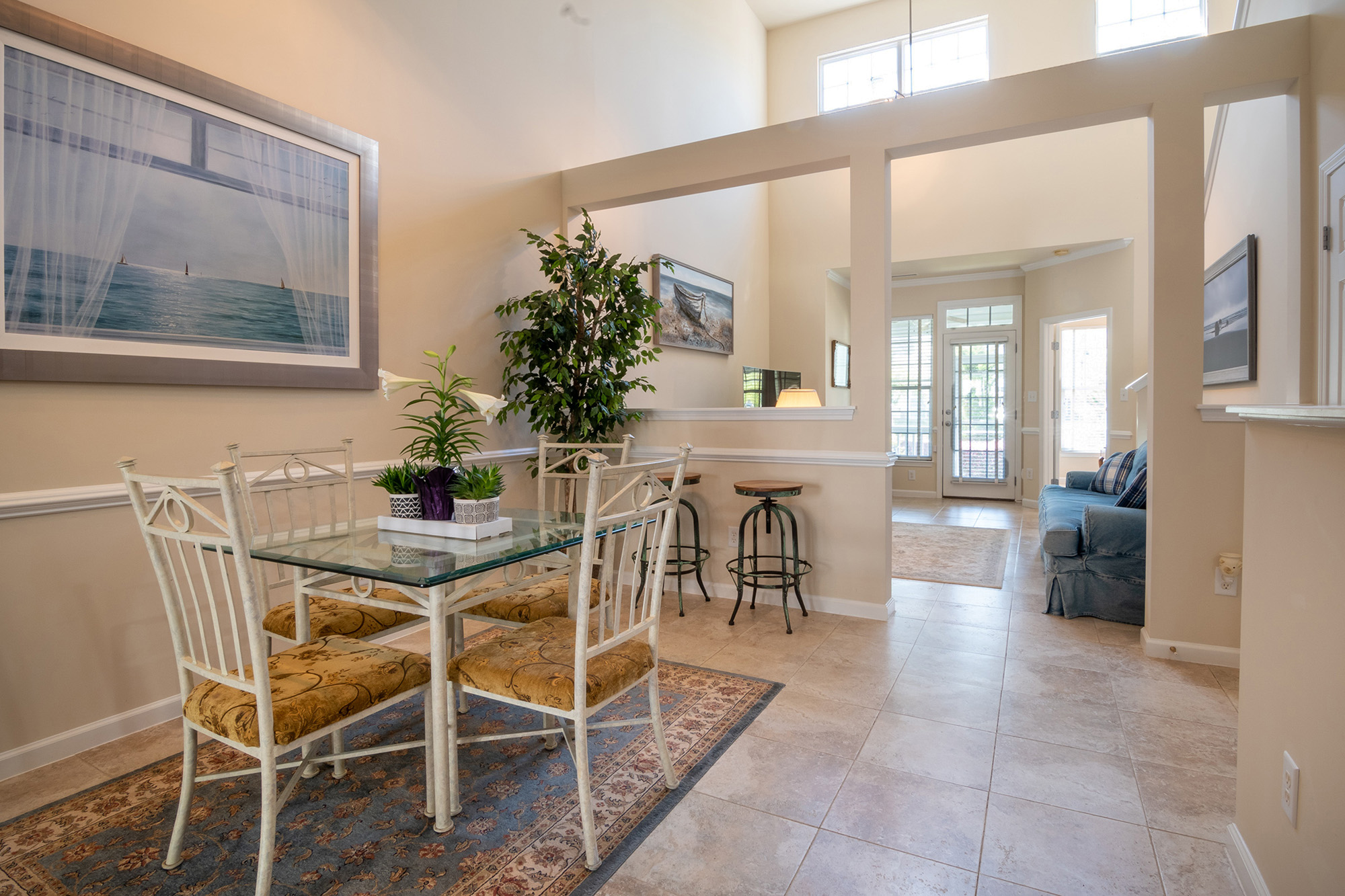 Dining room table